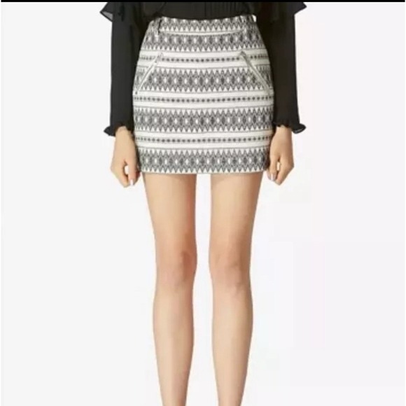 ❌SOLD❌Avec Les Filles Patterned Moto Skirt Aztec Geometric Print Sz 4 MSRP $58 - Picture 1 of 7